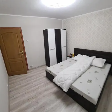 Апартаменти Apartament 4 *