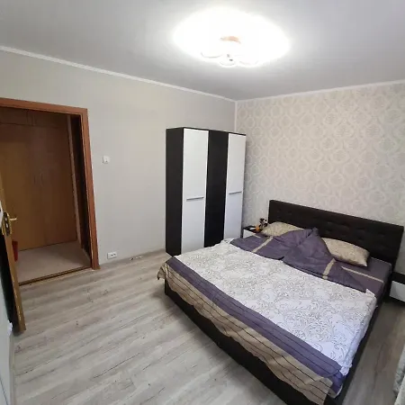 Апартаменти Apartament 4 Брашов