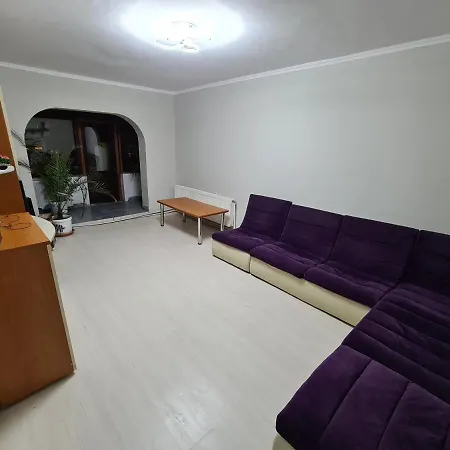 Апартаменти Apartament 4 Брашов