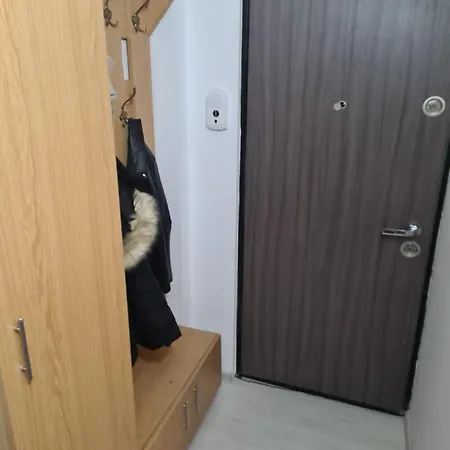 Apartament 4 Апартаменти Брашов